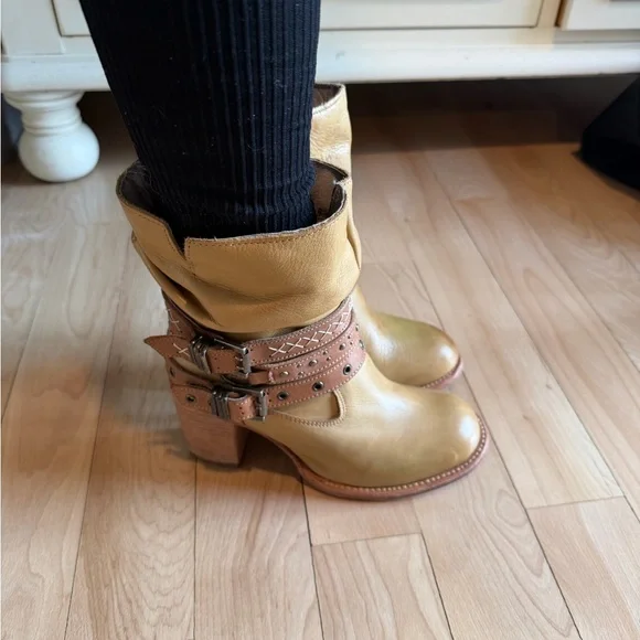 Freebird by Steven Tan Slouch Lace-Up Leather Boots with Studded Straps - Picture 2 of 8